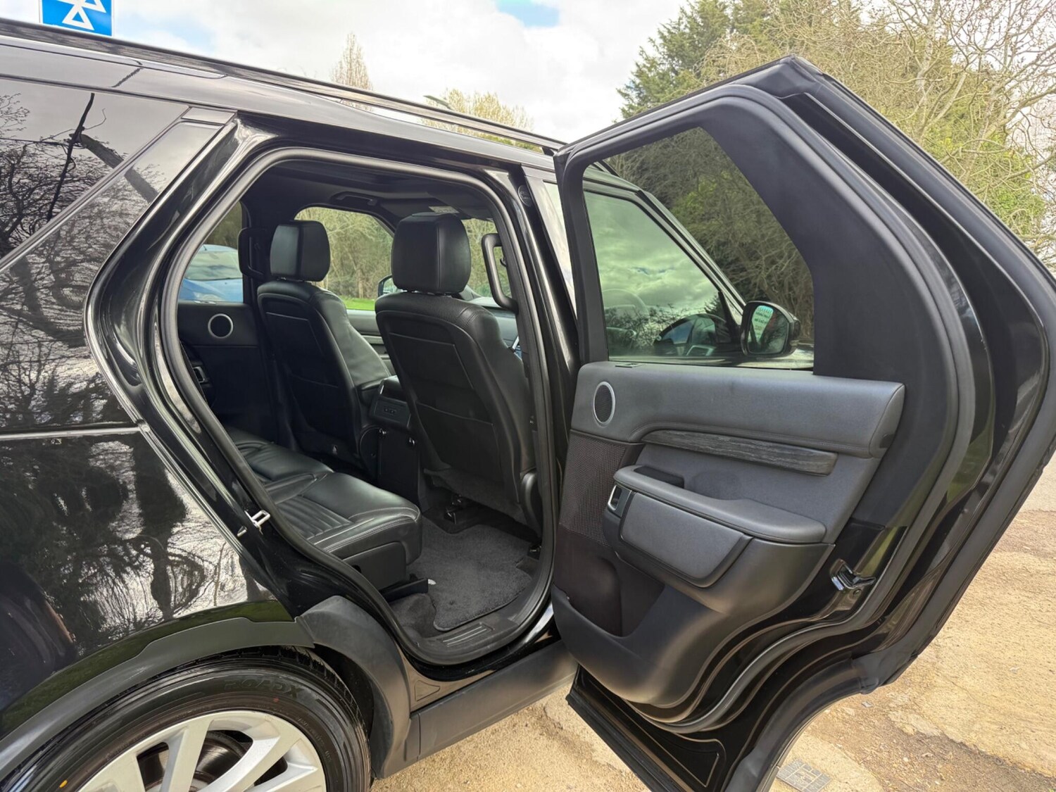 Used Land Rover Discovery 2017 for sale - 77838540: Photo 44