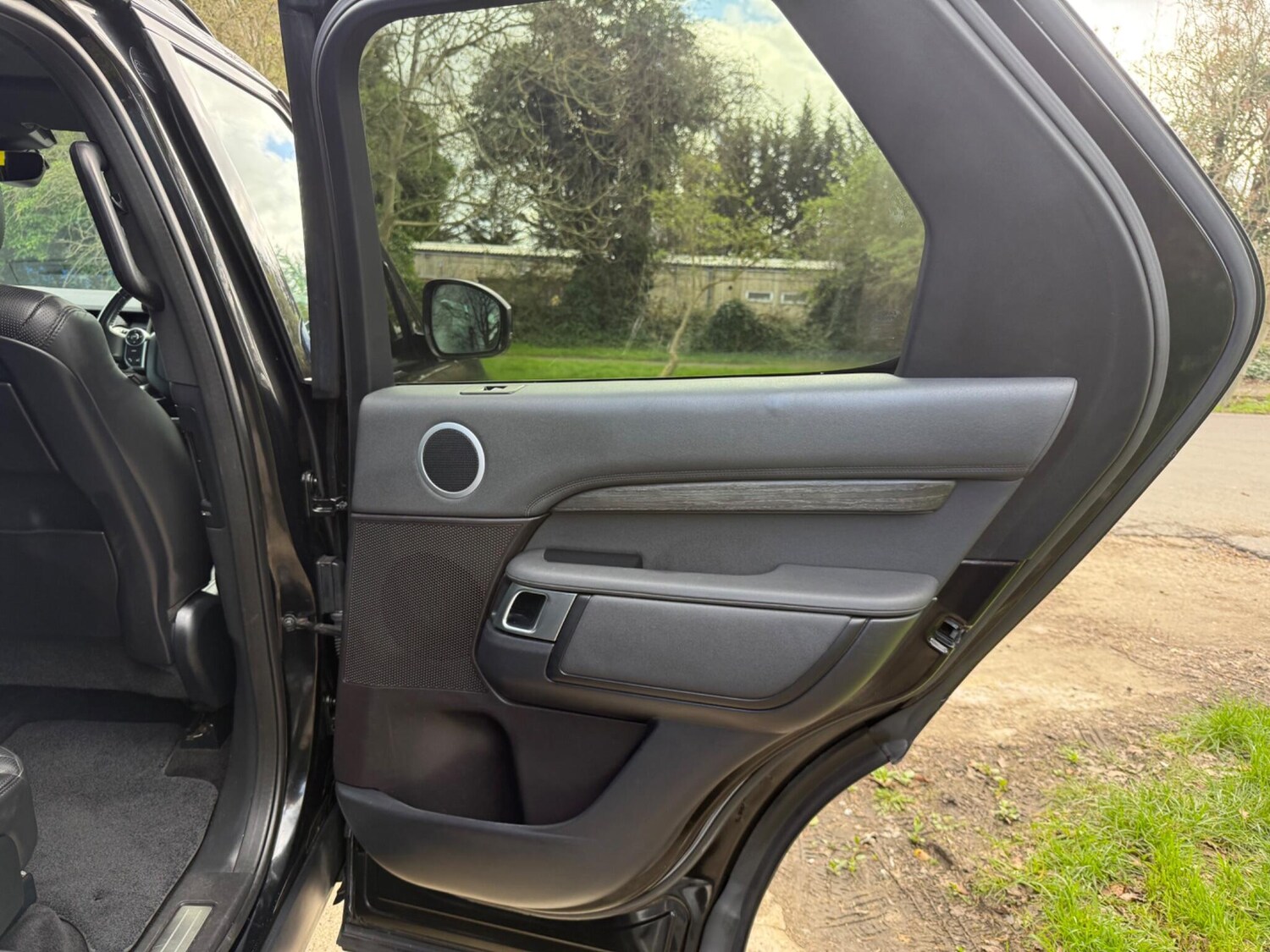 Used Land Rover Discovery 2017 for sale - 77838540: Photo 45