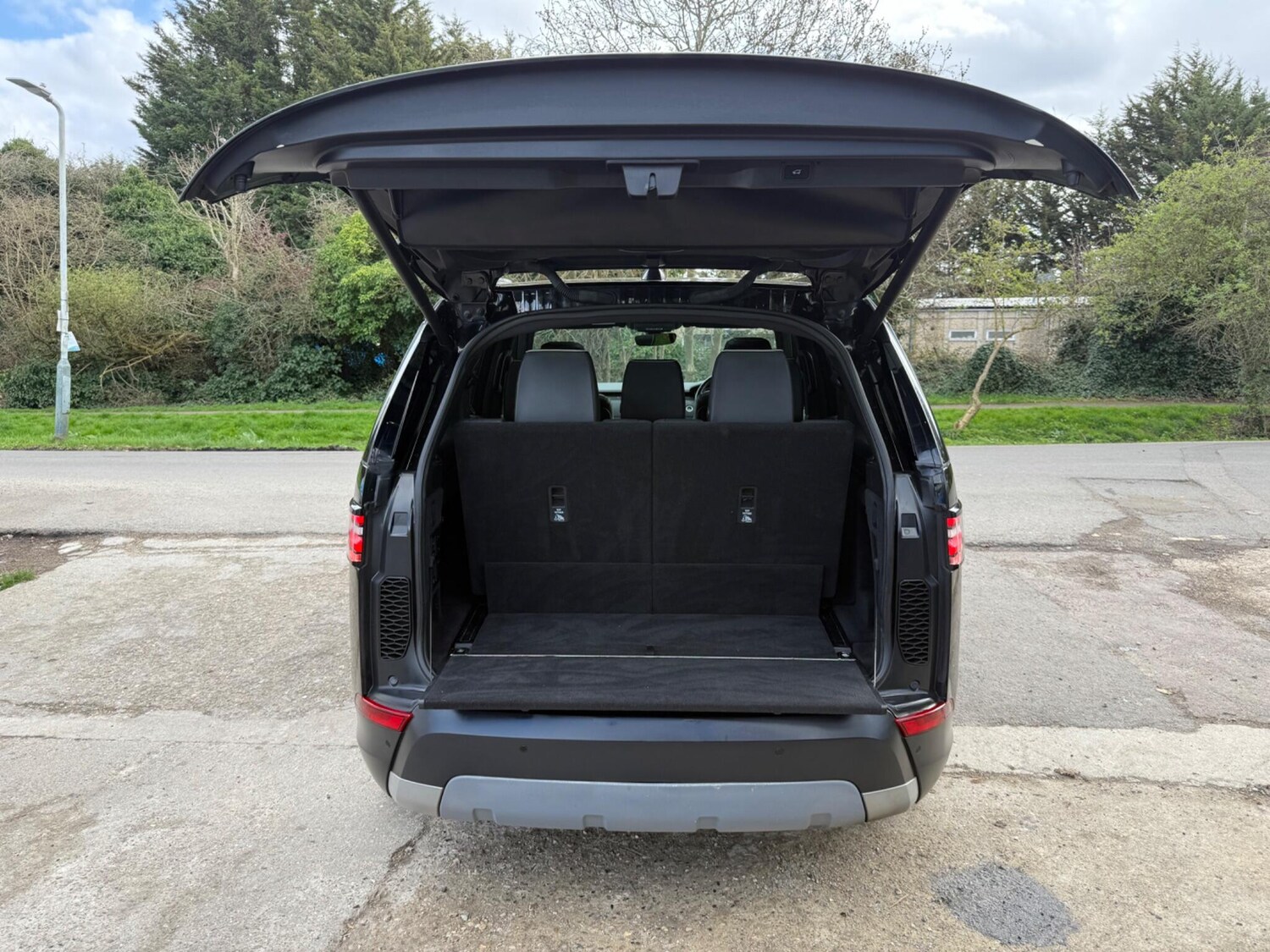 Used Land Rover Discovery 2017 for sale - 77838540: Photo 49