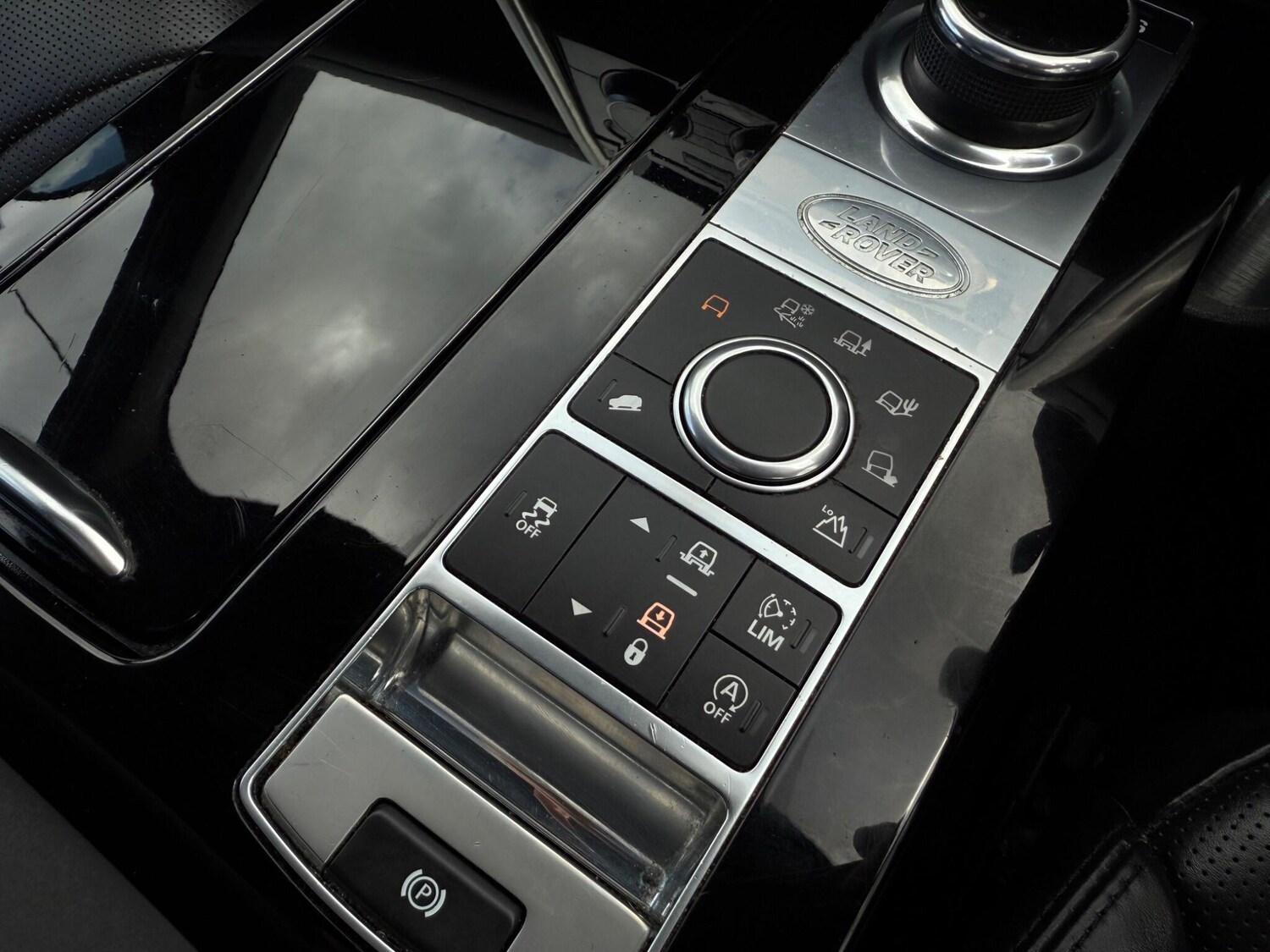 Used Land Rover Discovery 2017 for sale - 77838540: Photo 60