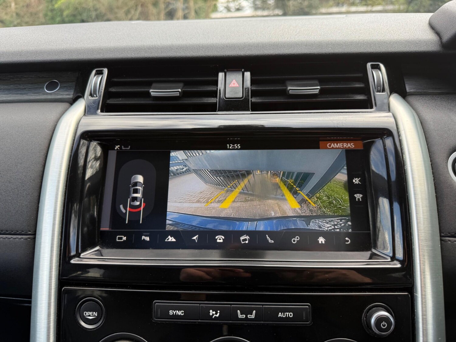 Used Land Rover Discovery 2017 for sale - 77838540: Photo 63