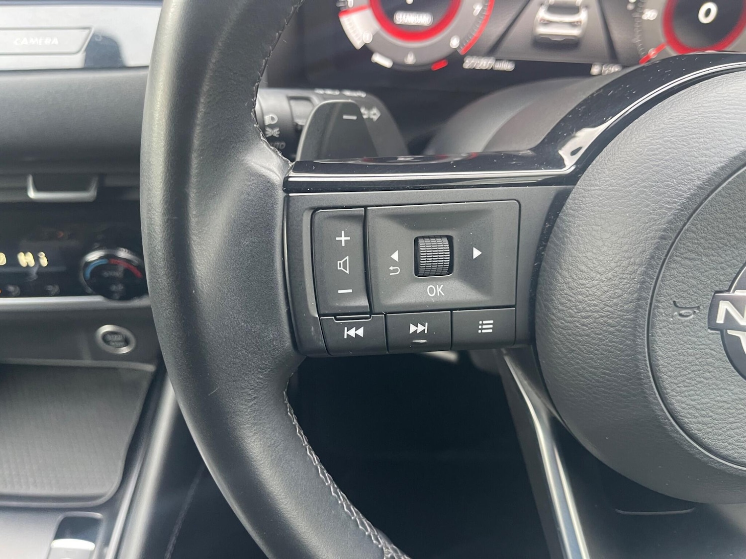 Used Nissan Qashqai for sale - 77658585: Photo 15