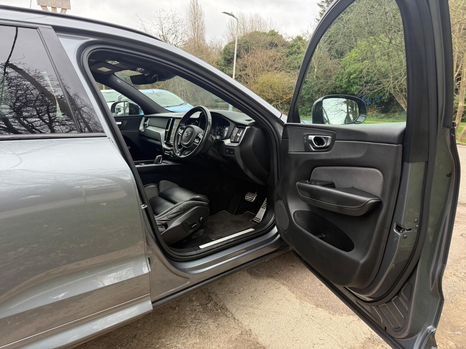 Used Volvo XC60 for sale - 77683118: Photo 30