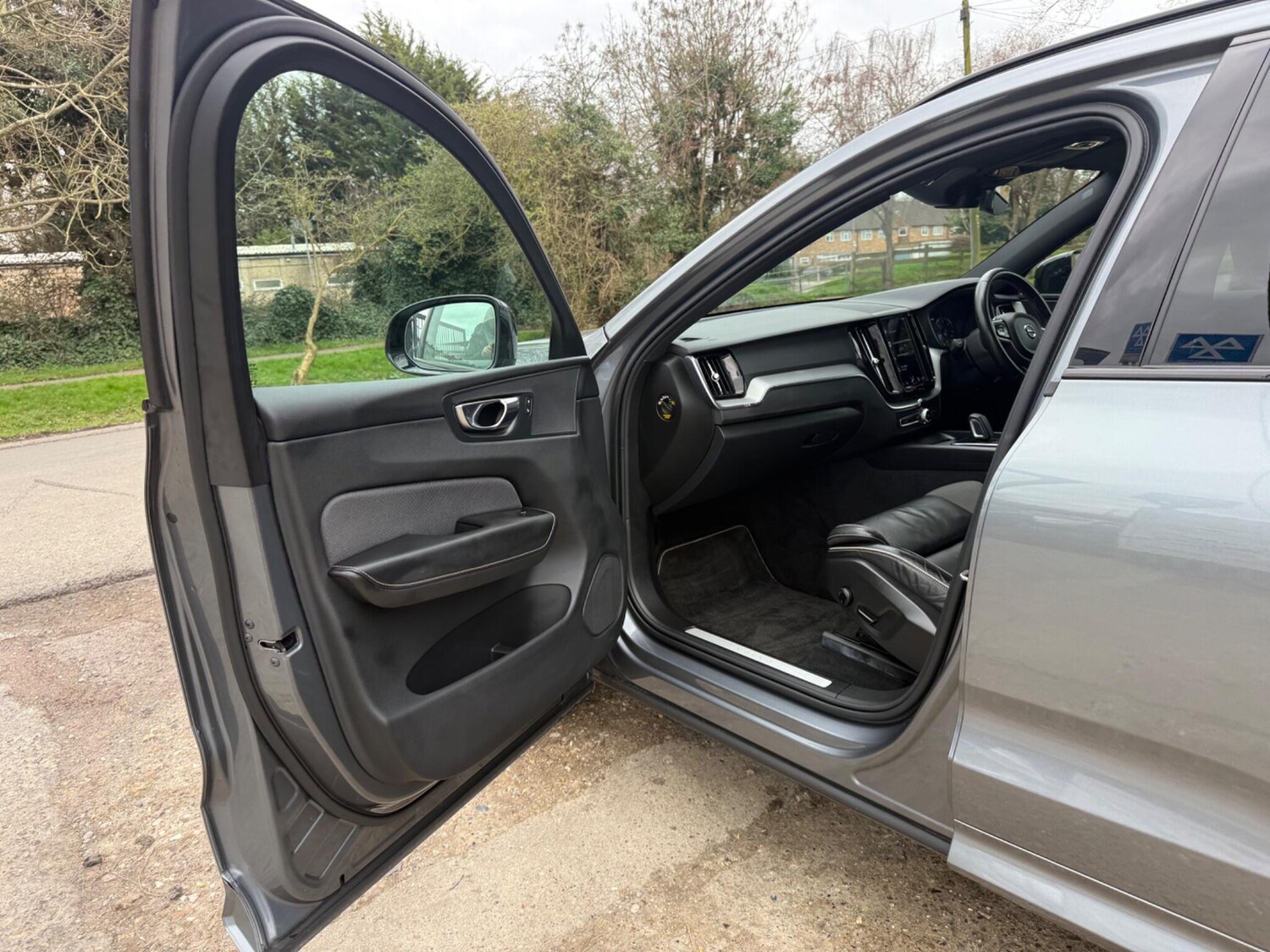 Used Volvo XC60 for sale - 77683118: Photo 40