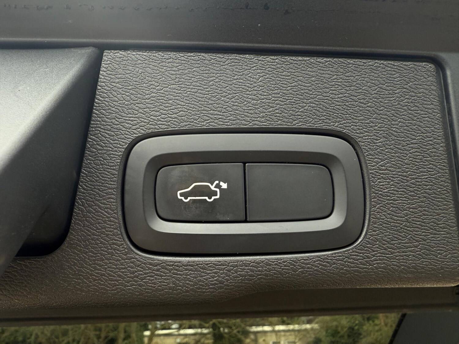 Used Volvo XC60 for sale - 77683118: Photo 48