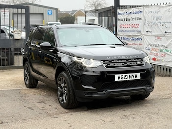 Land Rover Discovery Sport feature image