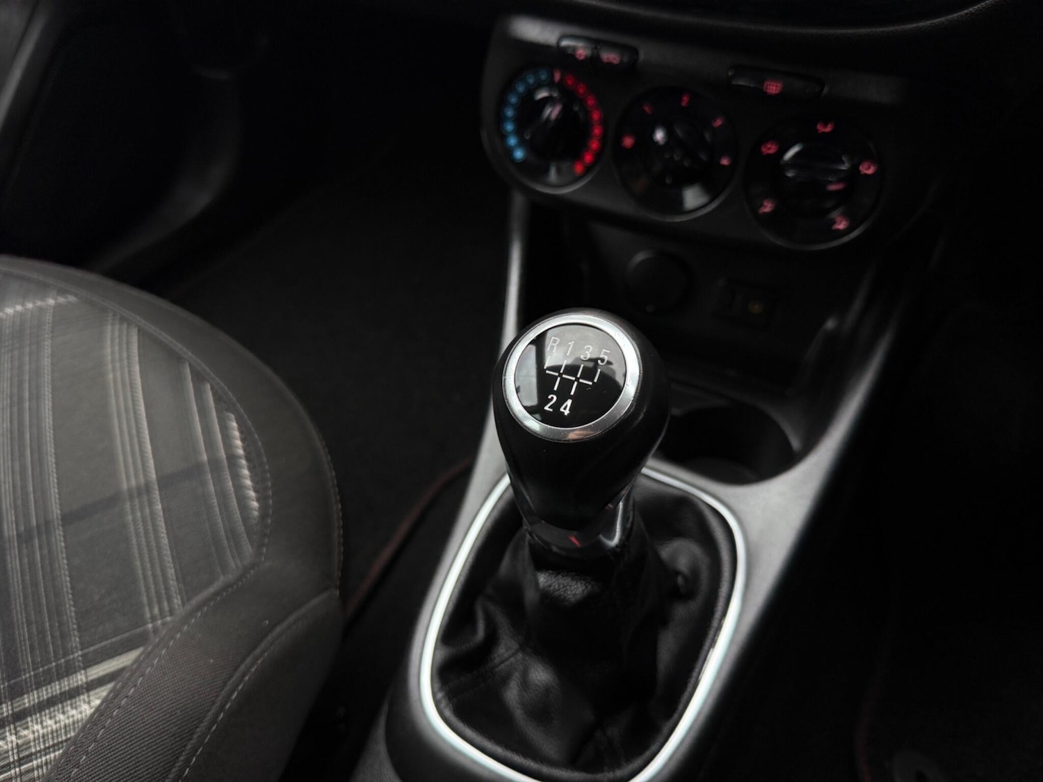 Used Vauxhall Corsa for sale - 77799216: Photo 37