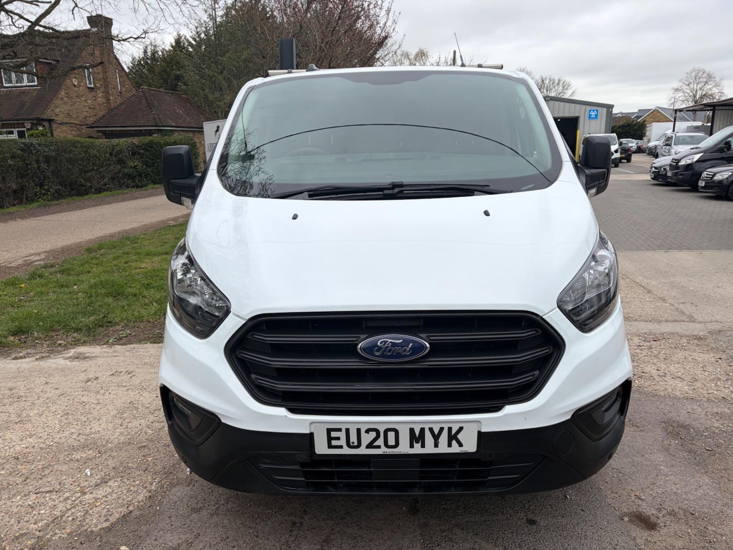 Used Ford Transit Custom for sale - 78057829: Photo 2