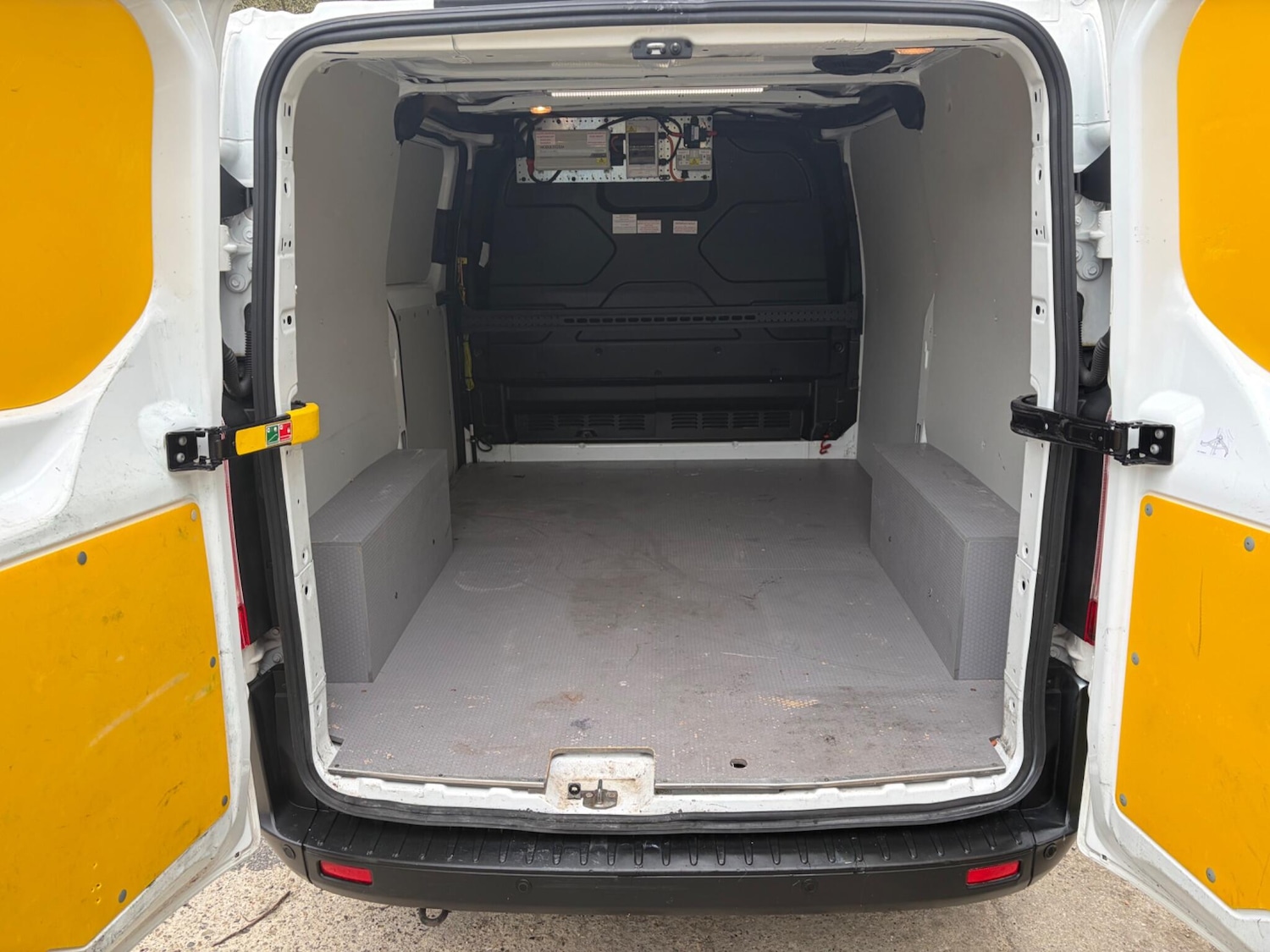 Used Ford Transit Custom for sale - 78057829: Photo 24