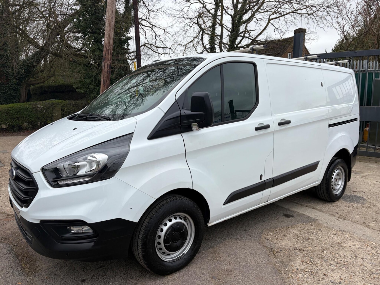 Used Ford Transit Custom for sale - 78057829: Photo 3