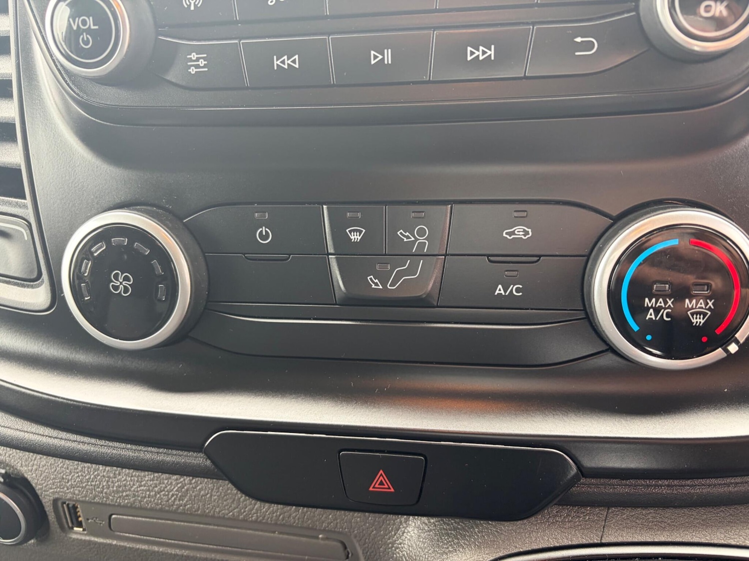 Used Ford Transit Custom for sale - 78057829: Photo 41