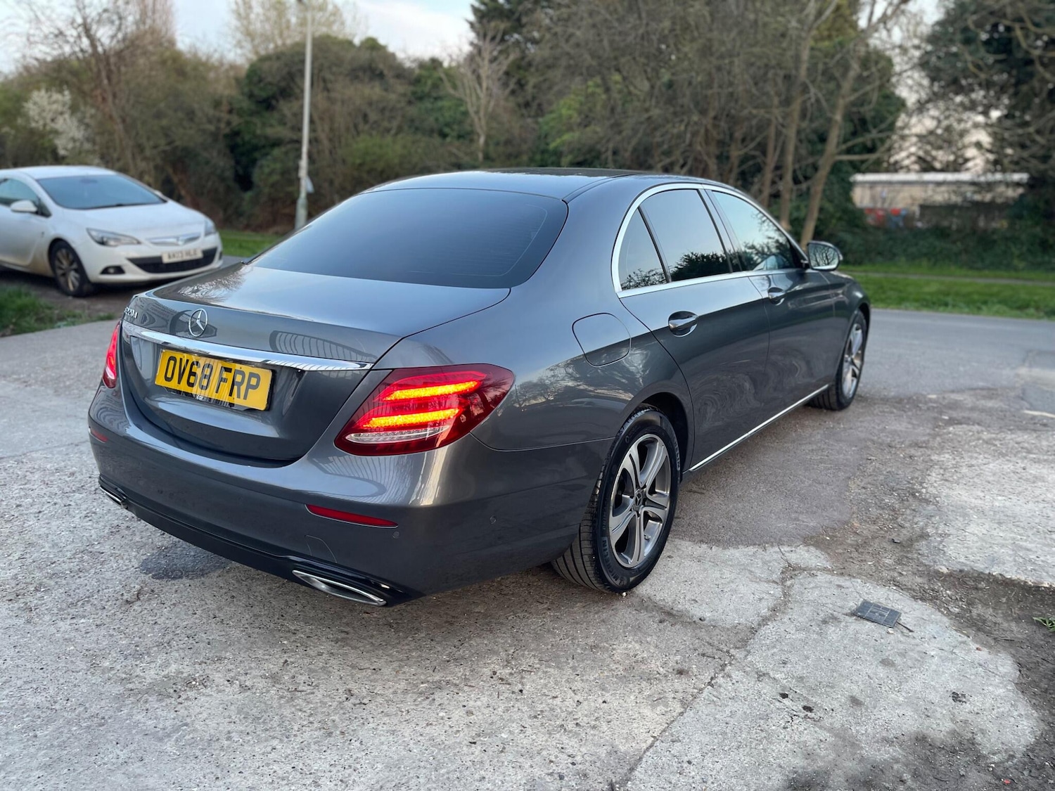 Used Mercedes-Benz E Class for sale - 77957743: Photo 8