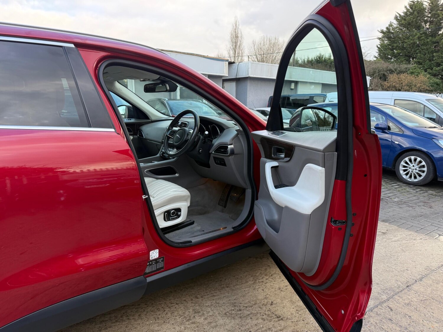 Used Jaguar F-Pace for sale - 77798910: Photo 31