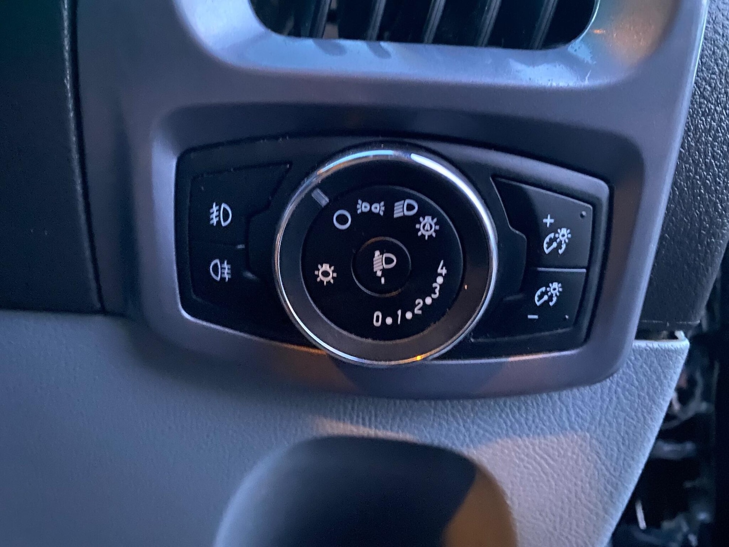 Used Ford Transit Custom 2017 for sale - 76935866: Photo 19