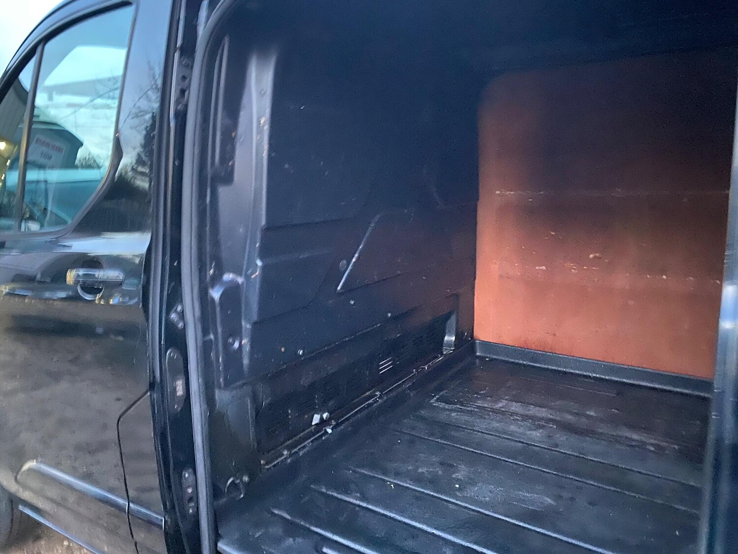 Used Ford Transit Custom 2017 for sale - 76935866: Photo 28