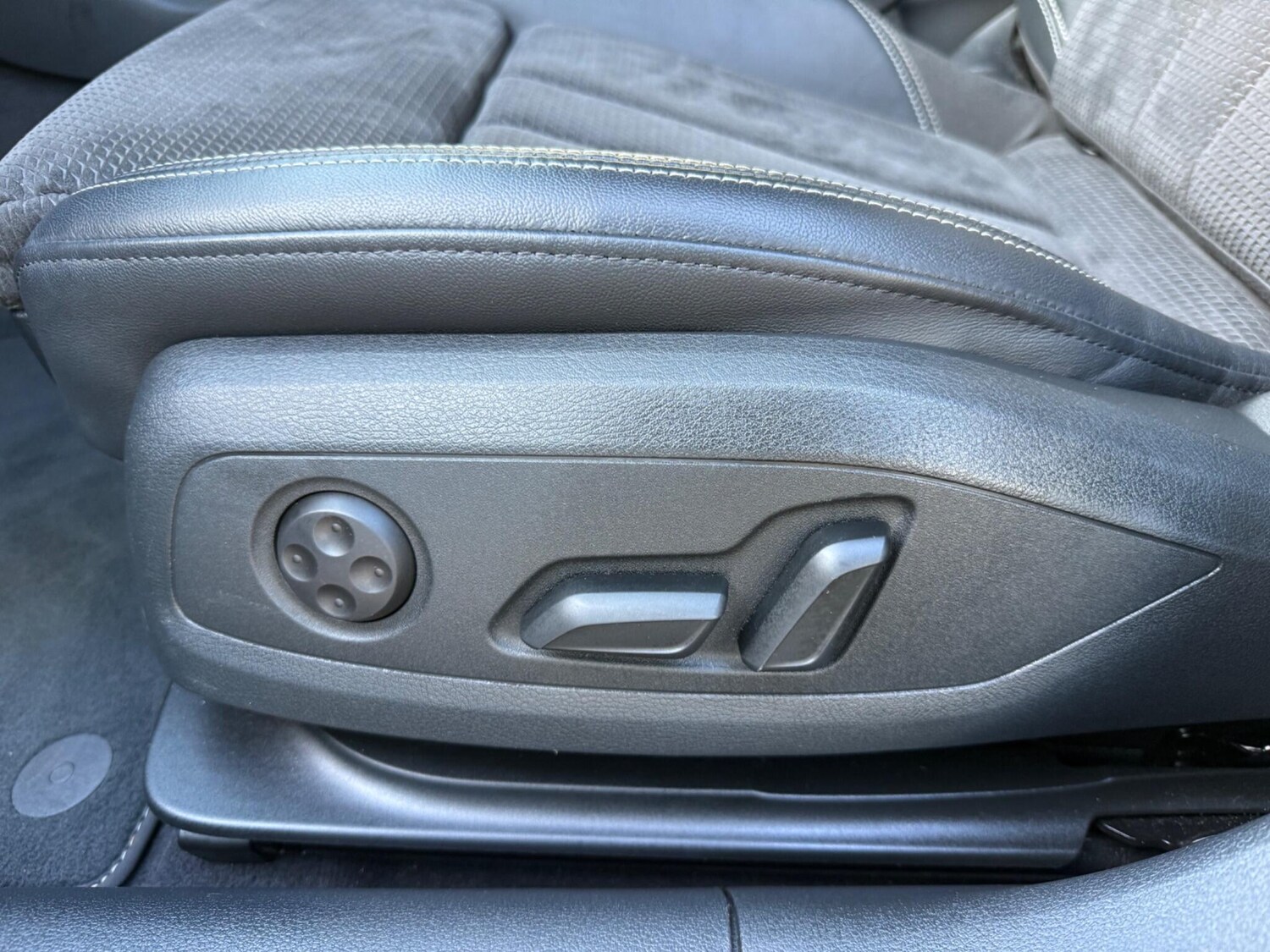 Used Audi A4 2019 for sale - 77838583: Photo 28