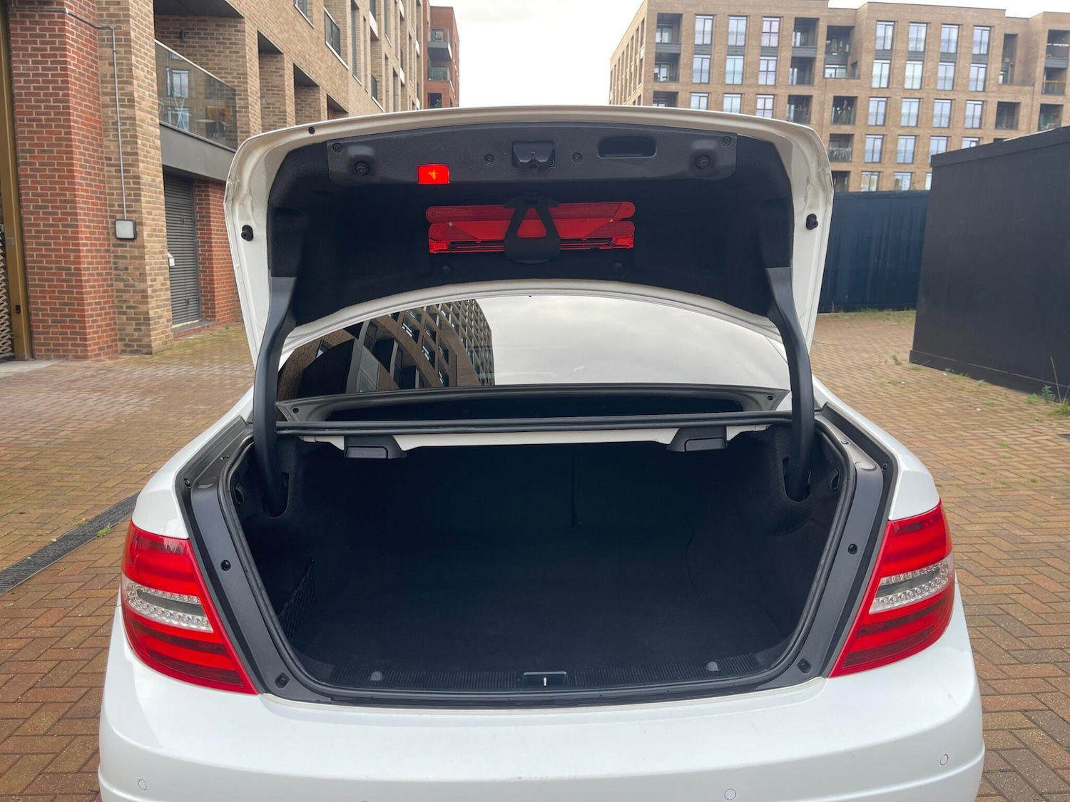 Used Mercedes-Benz C Class 2012 for sale - 78035155: Photo 34