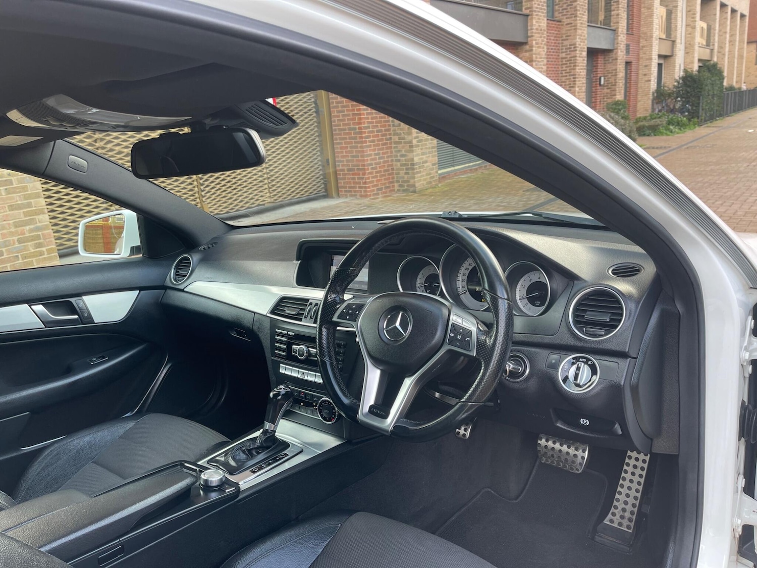 Used Mercedes-Benz C Class 2012 for sale - 78035155: Photo 9