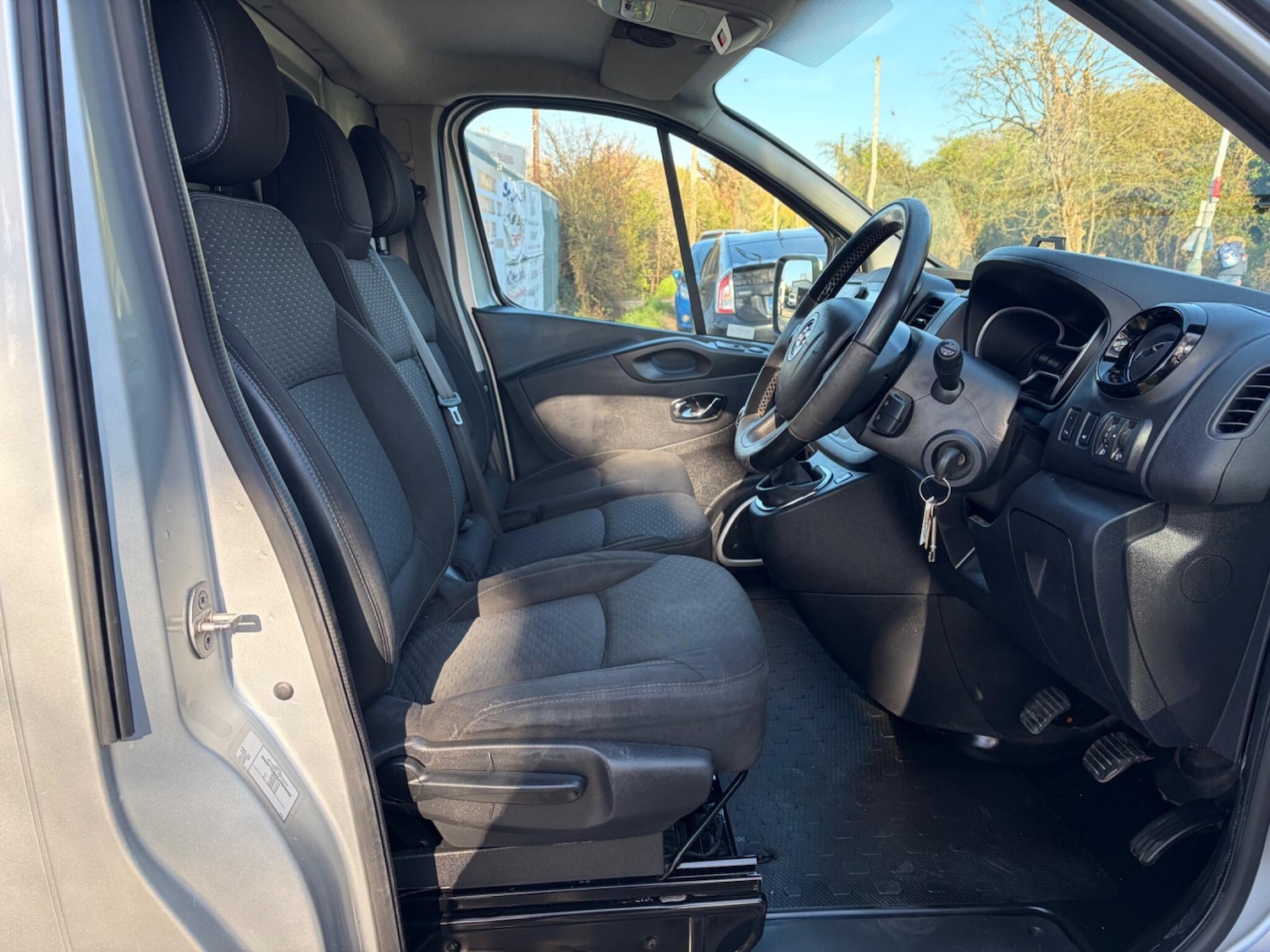 Used Vauxhall Vivaro 2018 for sale - 77940716: Photo 32