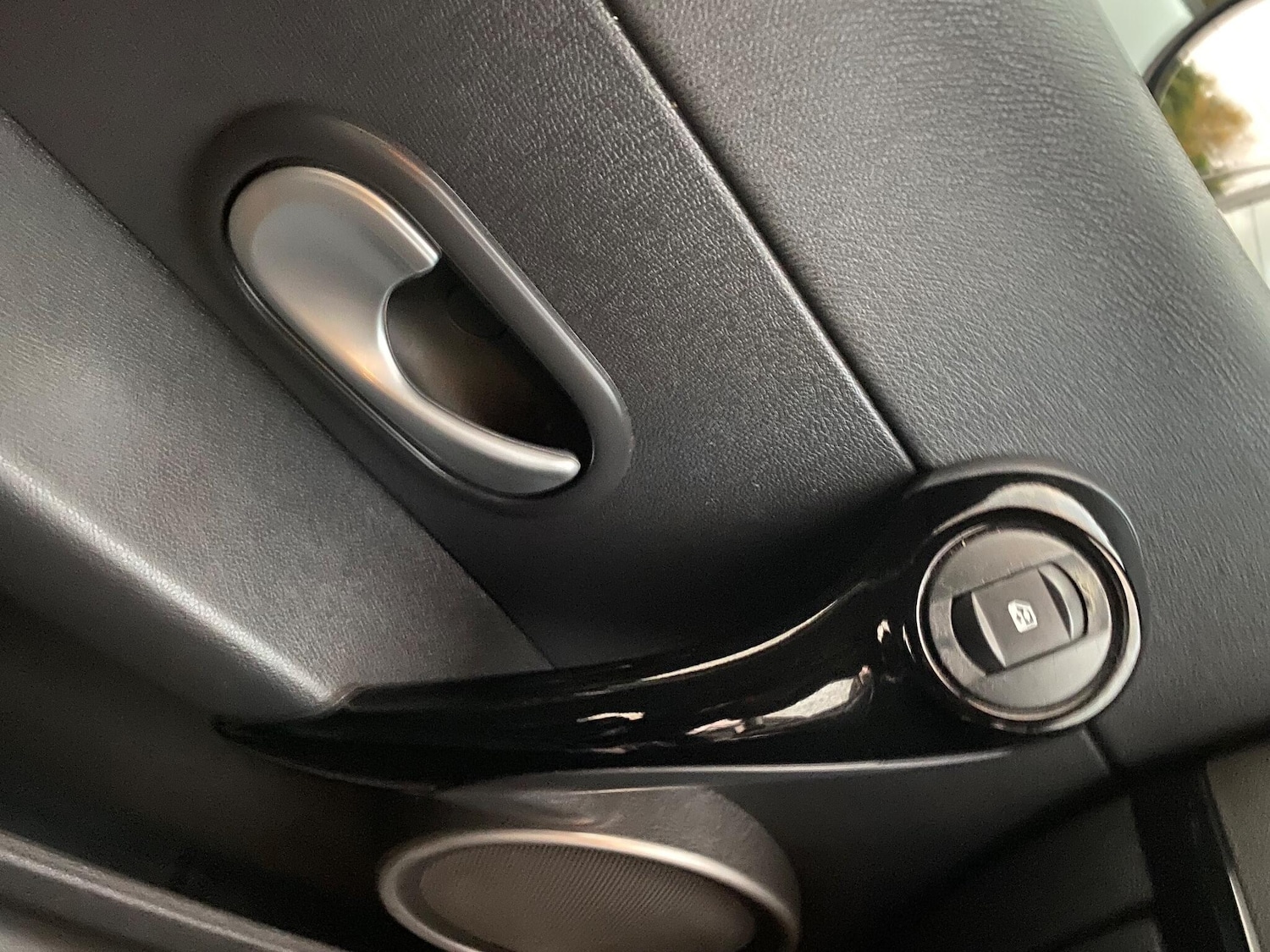 Used Renault Clio 2012 for sale - 76327195: Photo 33