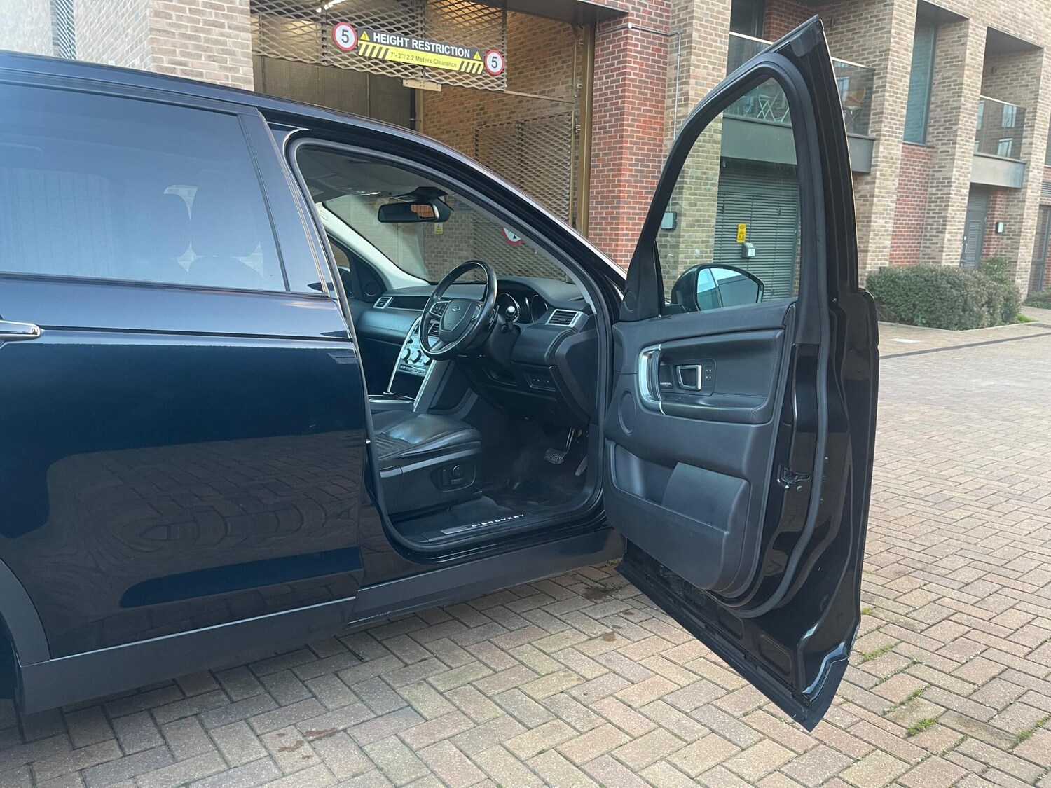 Used Land Rover Discovery Sport for sale - 77468784: Photo 32