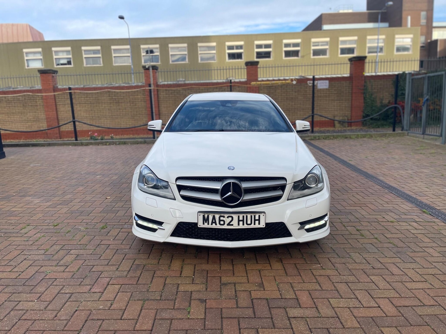 Used Mercedes-Benz C Class for sale - 77469182: Photo 2