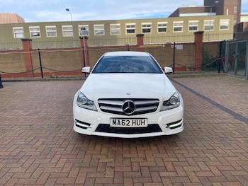 Used Mercedes-Benz C Class 2012 for sale - 77469182: Photo