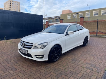 Used Mercedes-Benz C Class 2012 for sale - 77469182: Photo