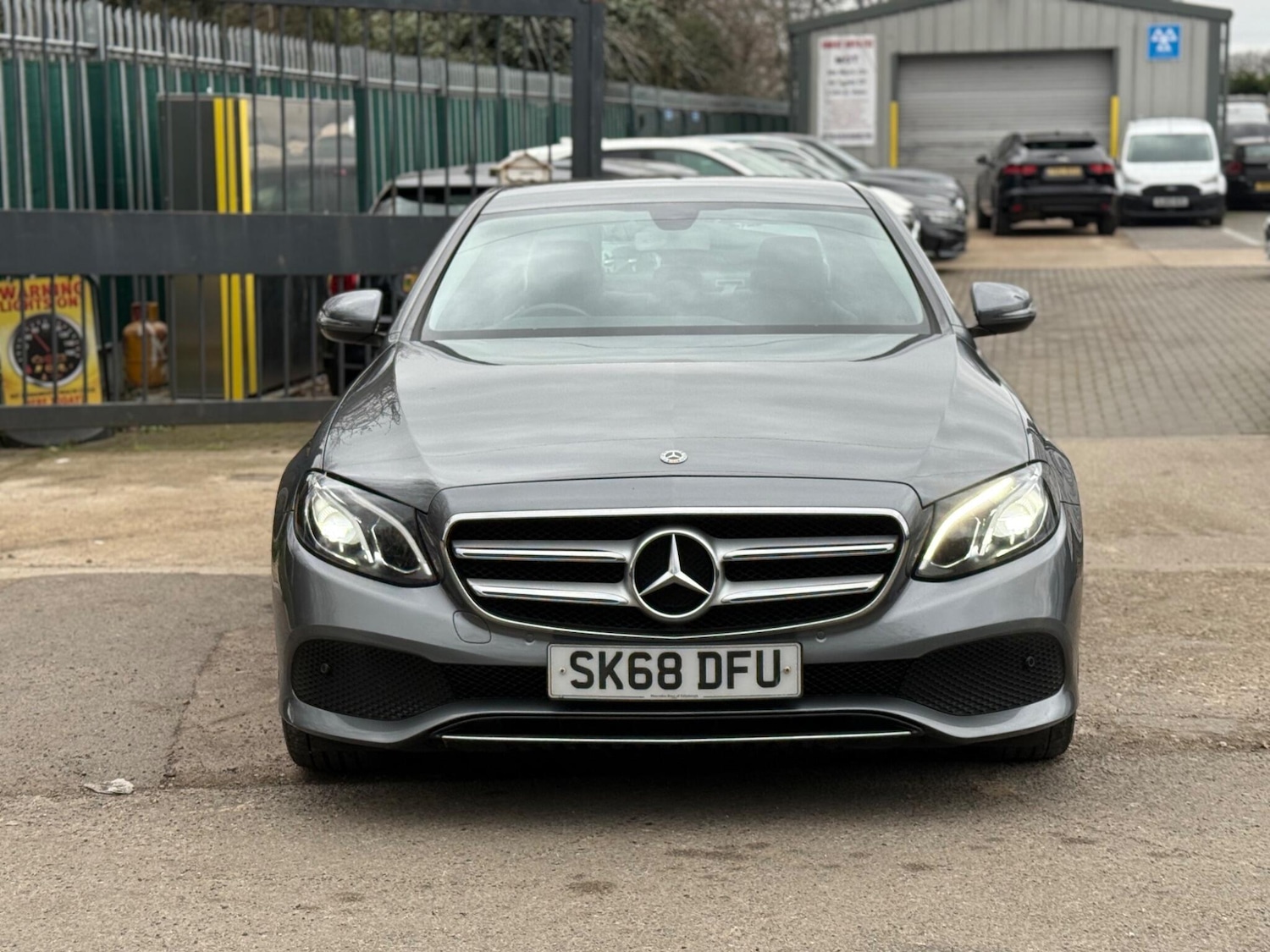 Used Mercedes-Benz E Class 2018 for sale - 77799413: Photo 3