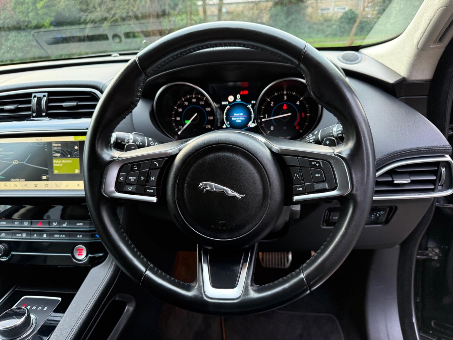 Used Jaguar F-Pace 2018 for sale - 77469026: Photo 14