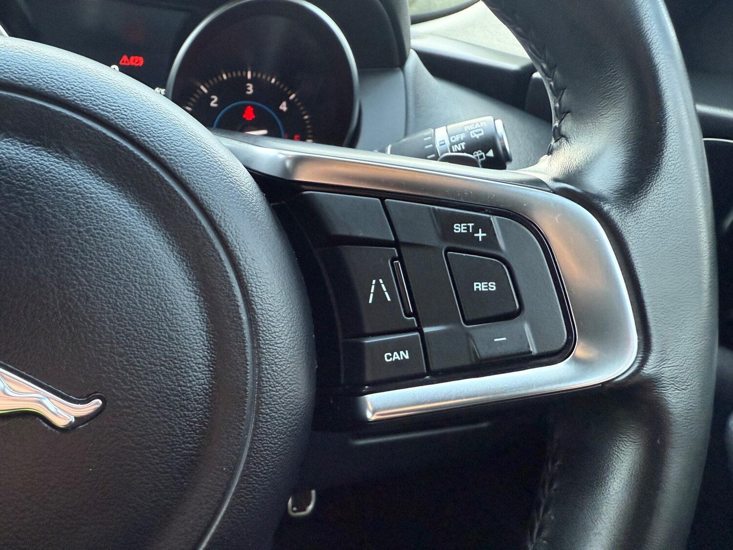 Used Jaguar F-Pace 2018 for sale - 77469026: Photo 19