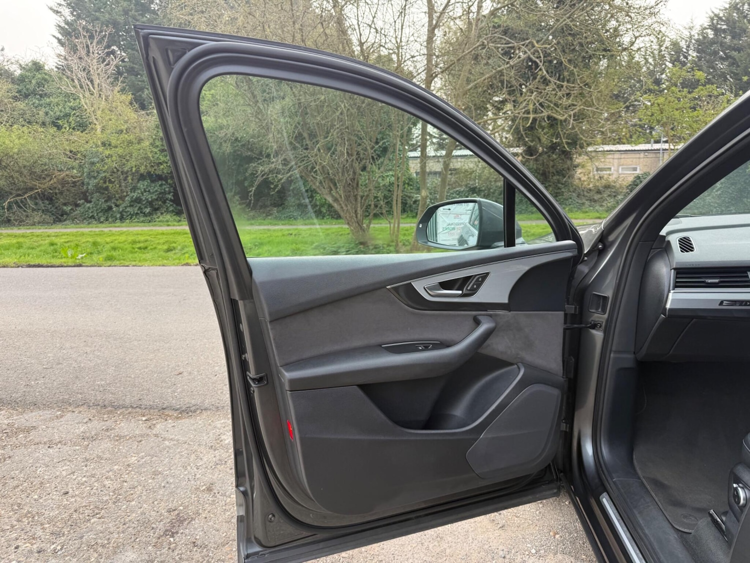 Used Audi Q7 2016 for sale - 77993253: Photo 34