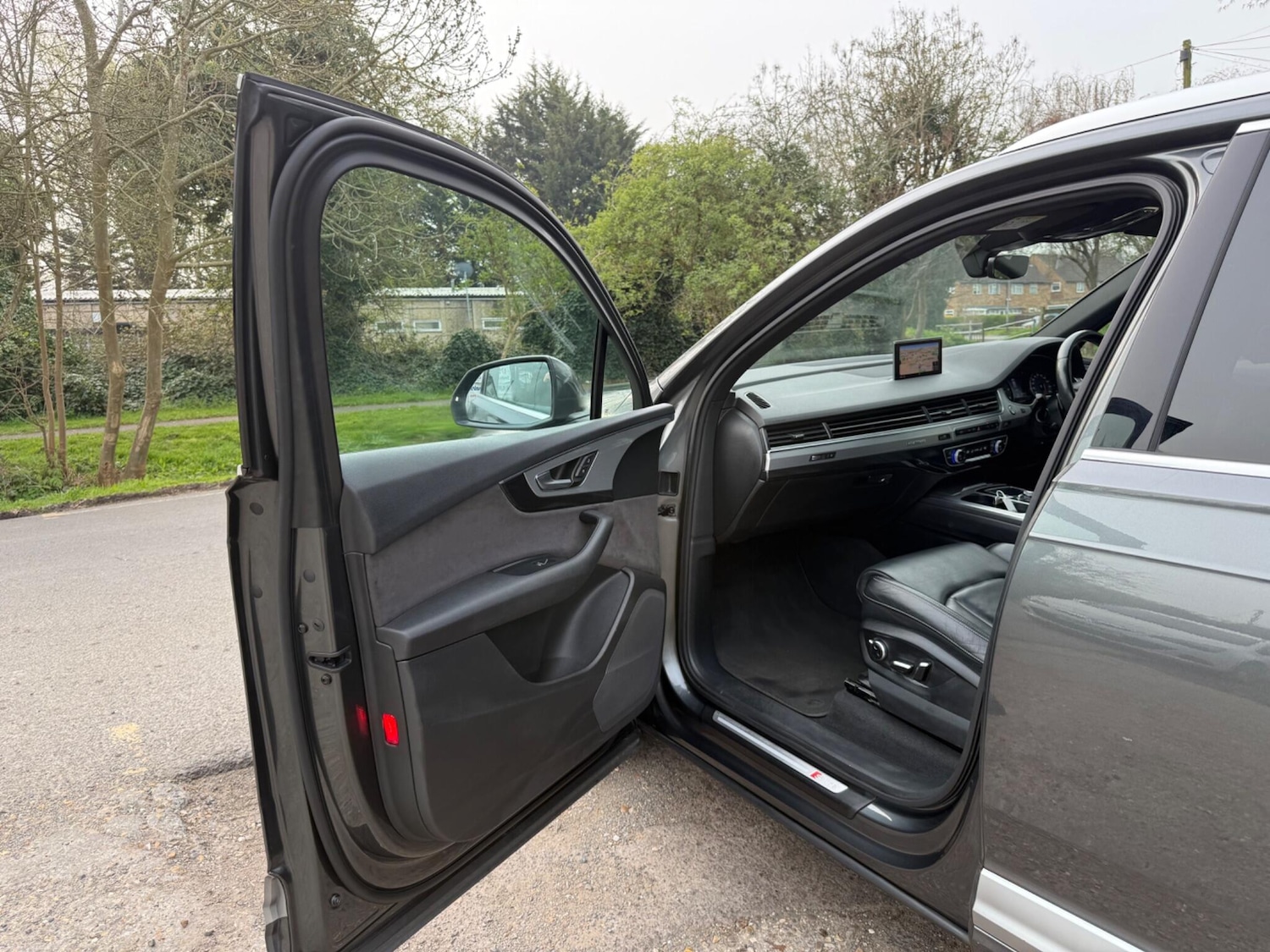 Used Audi Q7 2016 for sale - 77993253: Photo 35