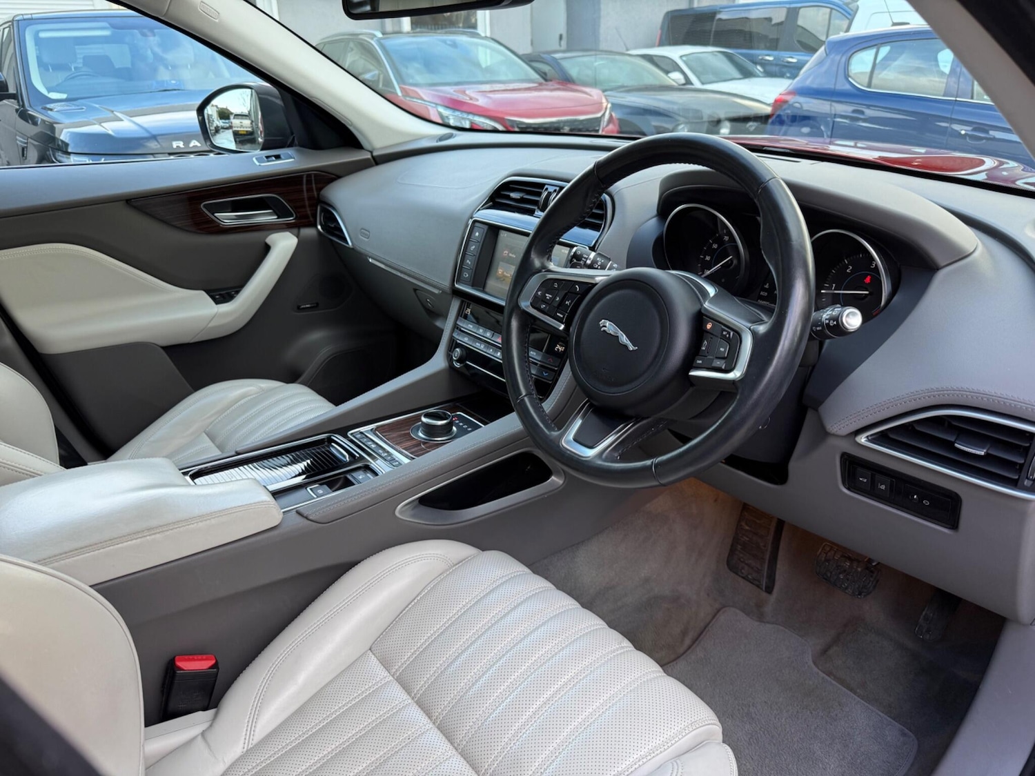 Used Jaguar F-Pace 2018 for sale - 77523927: Photo 41