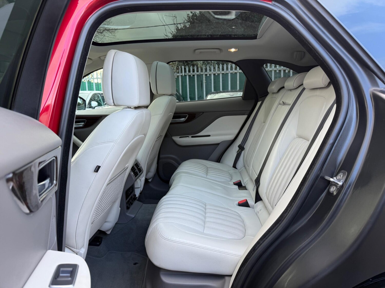 Used Jaguar F-Pace 2018 for sale - 77523927: Photo 56