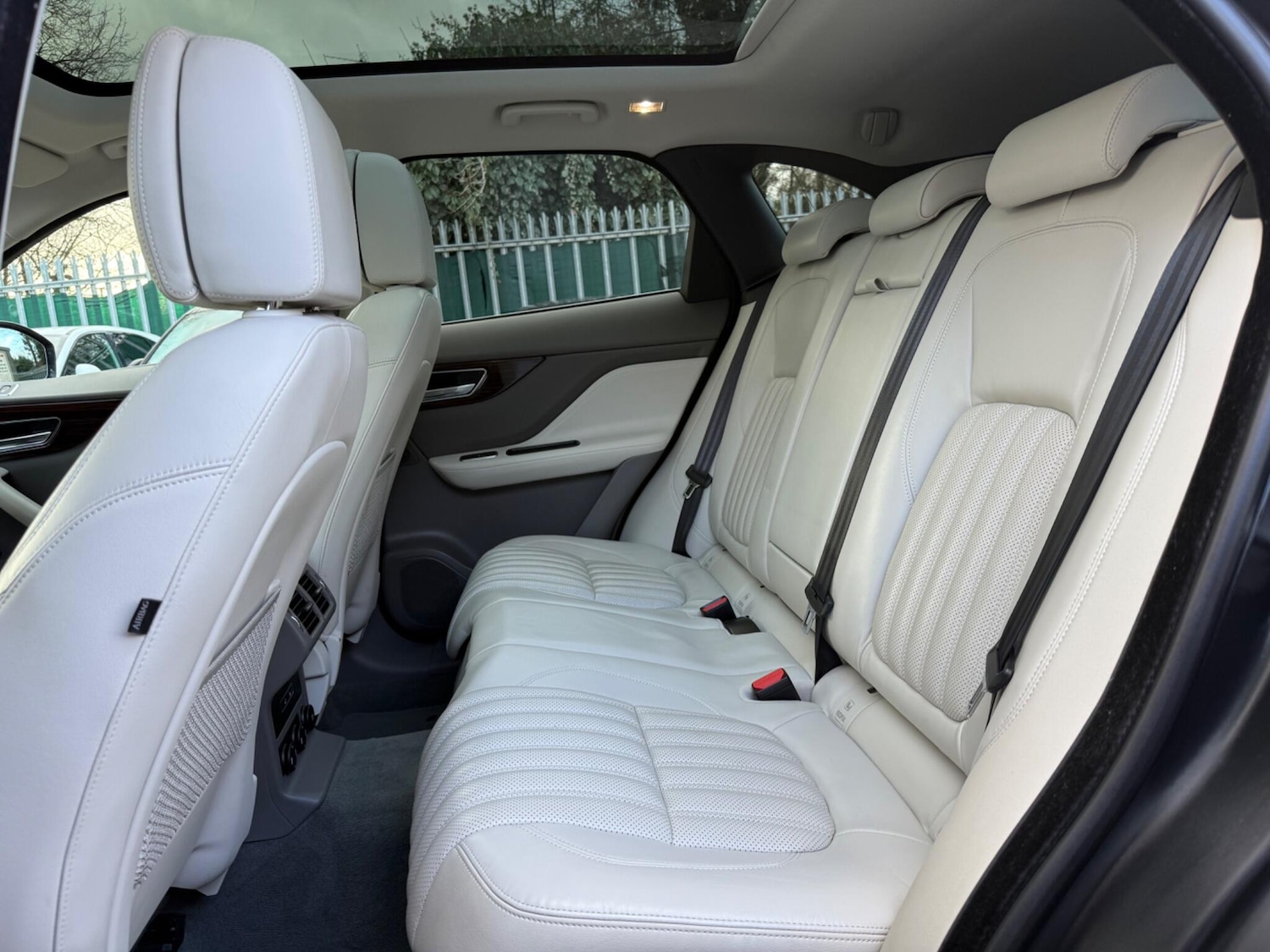 Used Jaguar F-Pace 2018 for sale - 77523927: Photo 57