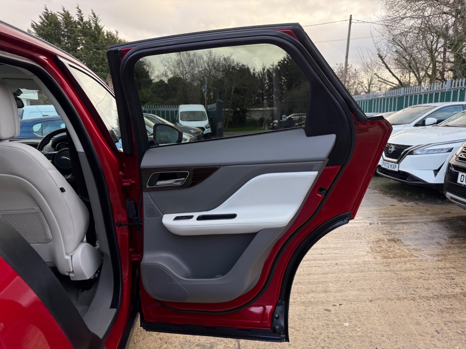 Used Jaguar F-Pace 2018 for sale - 77523927: Photo 58