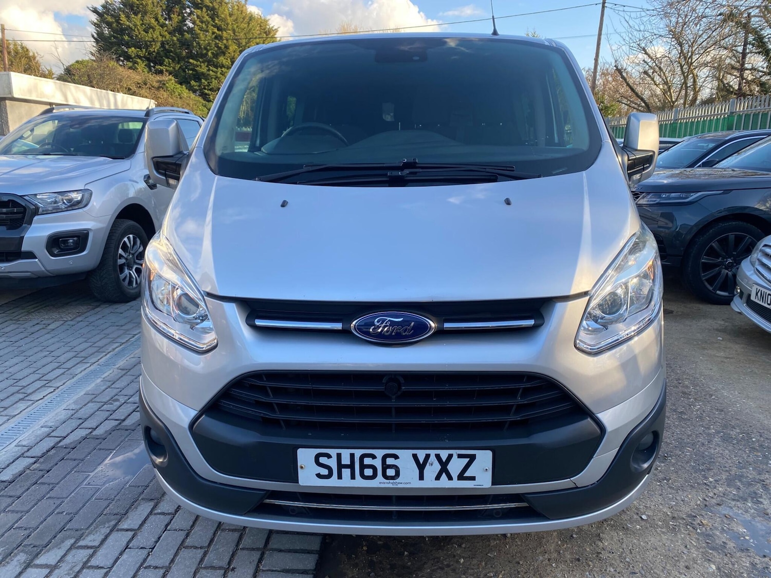 Used Ford Transit Custom 2016 for sale - 77737927: Photo 2