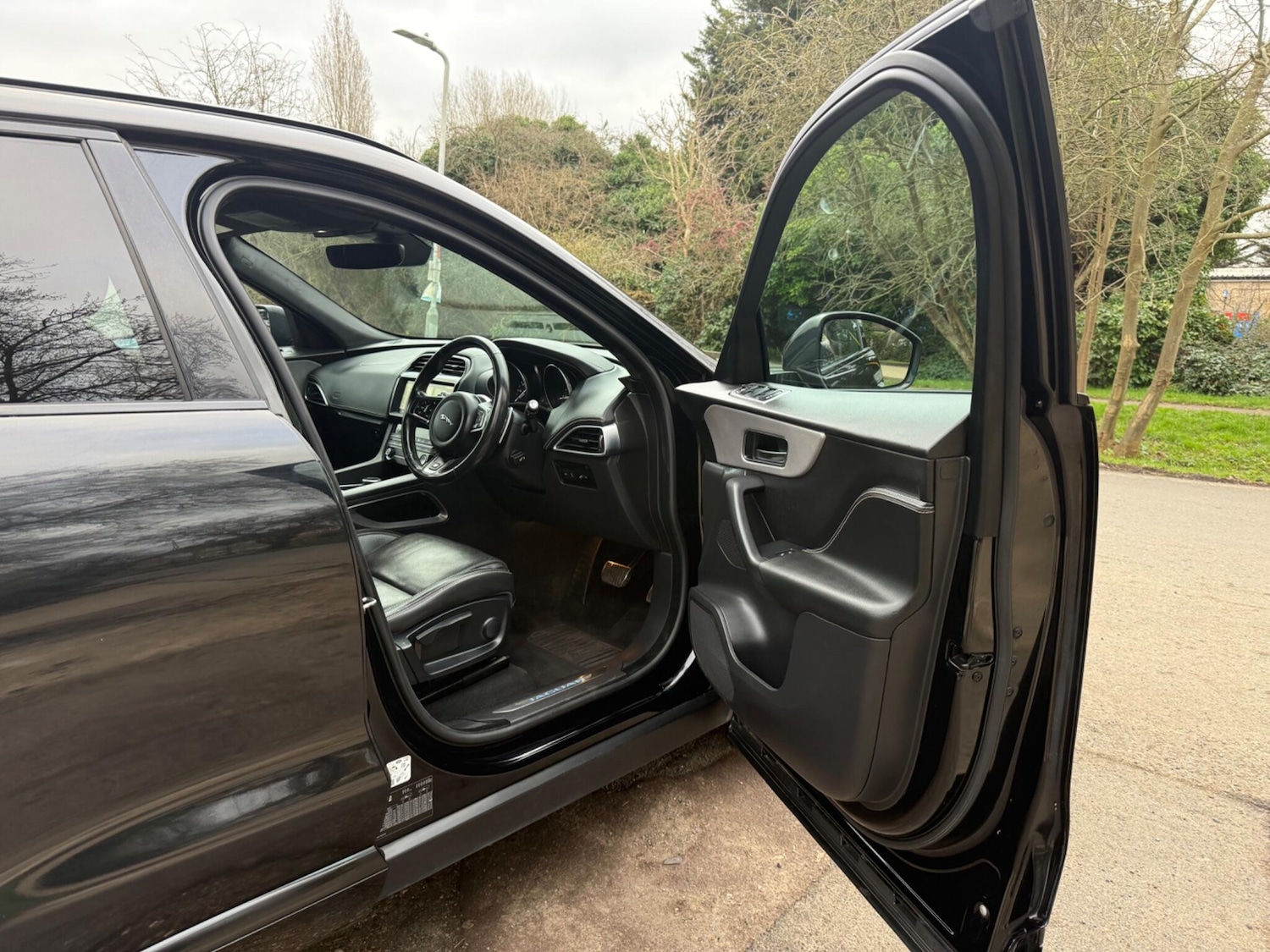 Used Jaguar F-Pace 2019 for sale - 77683034: Photo 22