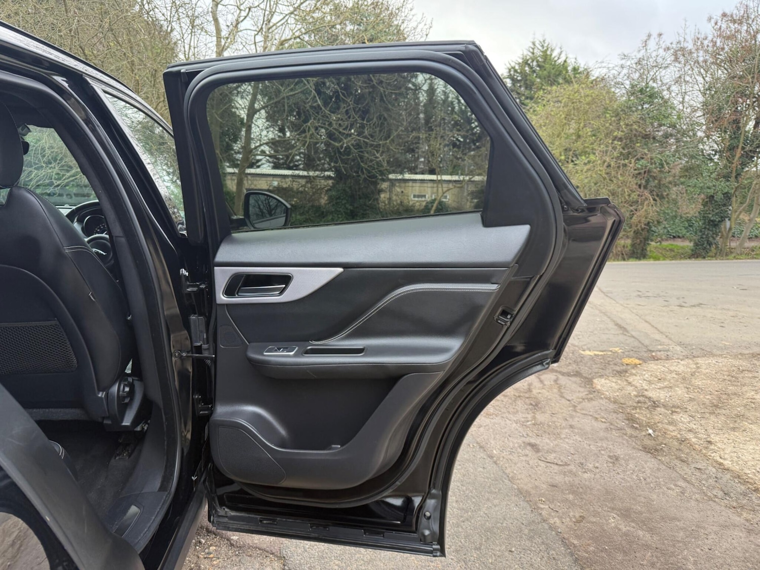 Used Jaguar F-Pace 2019 for sale - 77683034: Photo 34