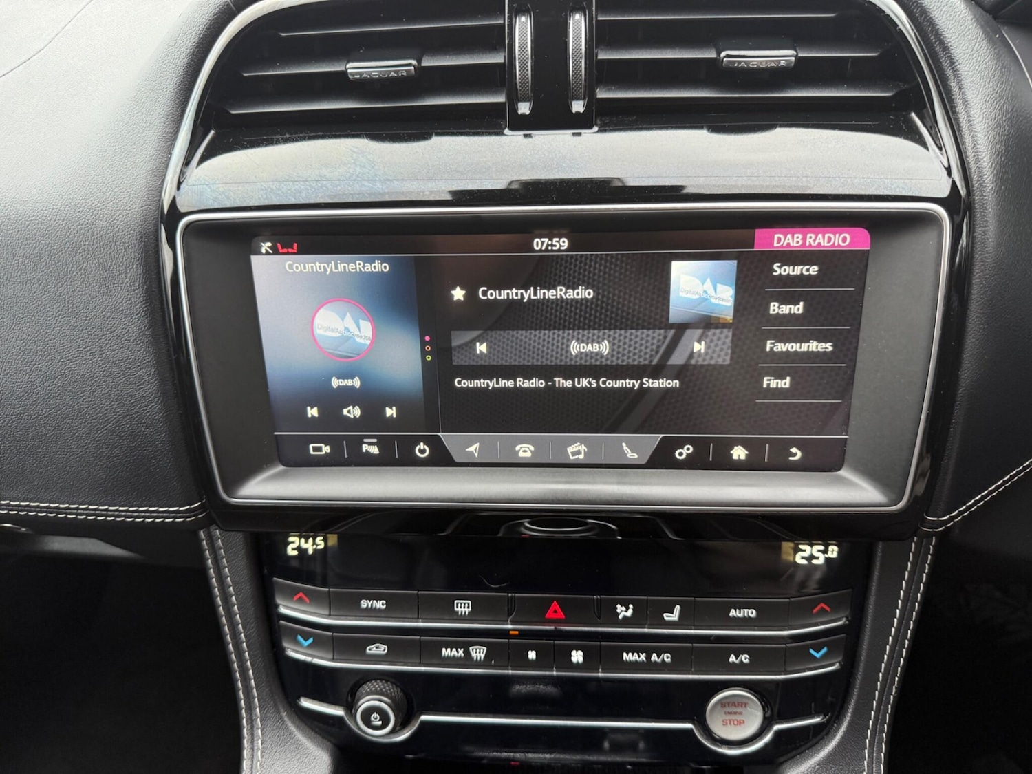 Used Jaguar F-Pace 2019 for sale - 77683034: Photo 51