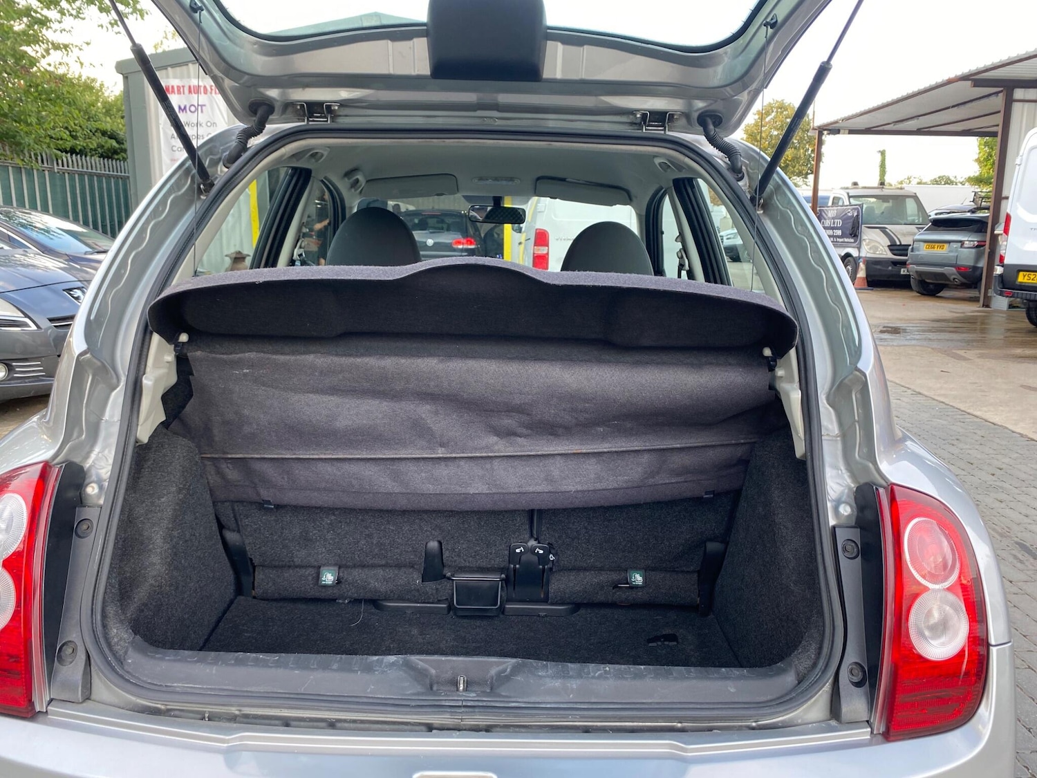 Vehicle 28