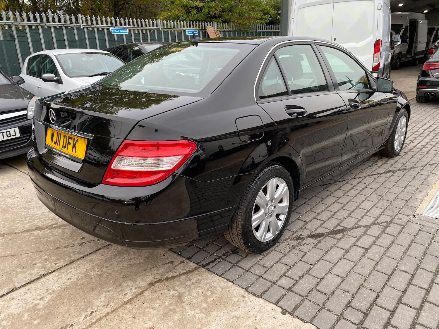 Used Mercedes-Benz C Class 2011 for sale - 76440347: Photo 15