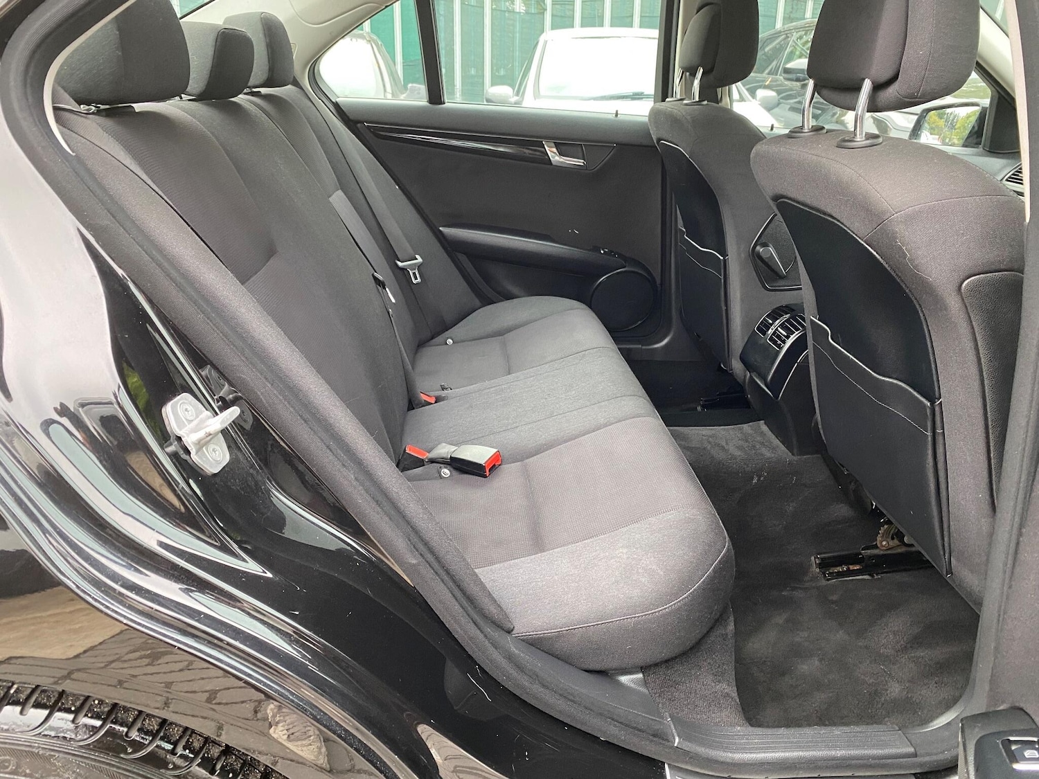 Used Mercedes-Benz C Class 2011 for sale - 76440347: Photo 40