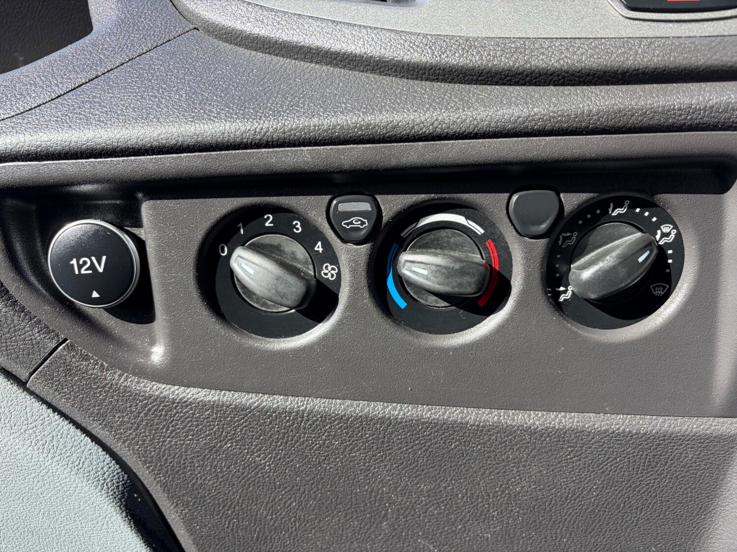 Used Ford Transit 2017 for sale - 77892361: Photo 32