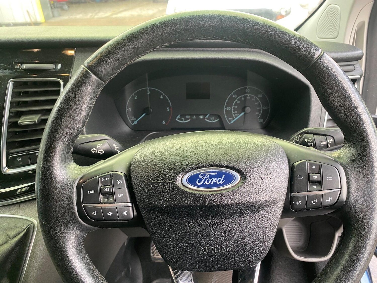 Used Ford Tourneo Custom 2019 for sale - 76823997: Photo 38