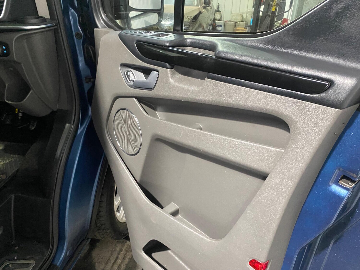 Used Ford Tourneo Custom 2019 for sale - 76823997: Photo 69