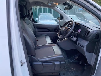 Used Vauxhall Vivaro 2020 for sale - 76227912: Photo