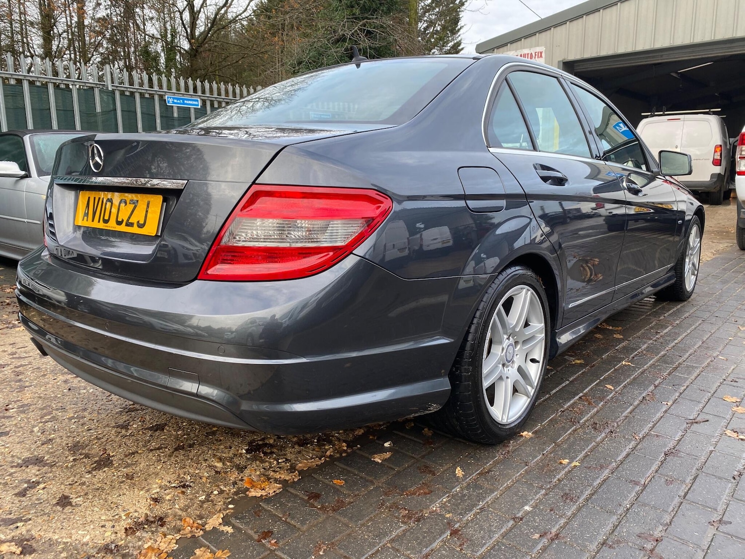 Used Mercedes-Benz C Class 2010 for sale - 76935857: Photo 14