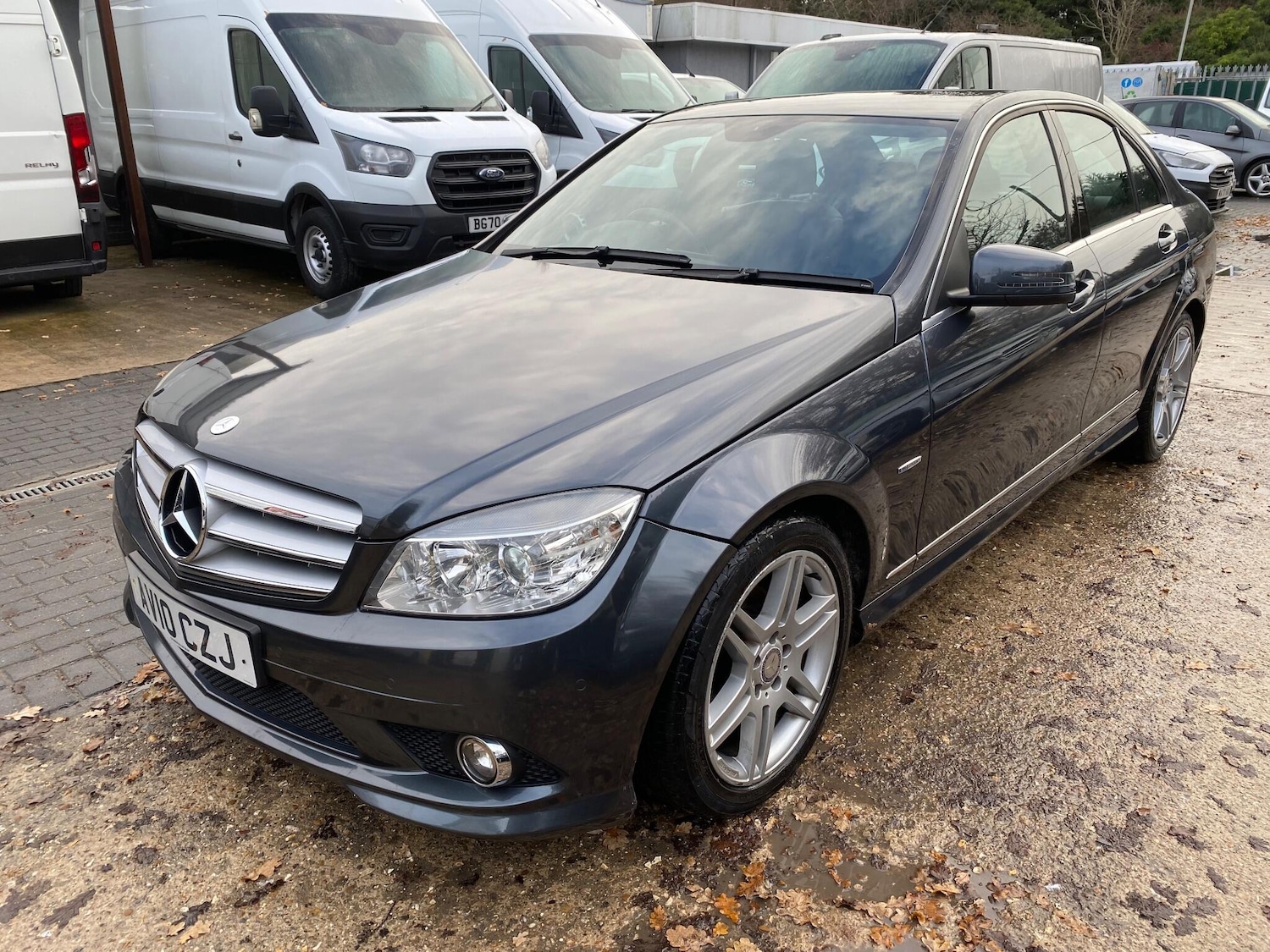 Used Mercedes-Benz C Class 2010 for sale - 76935857: Photo 3